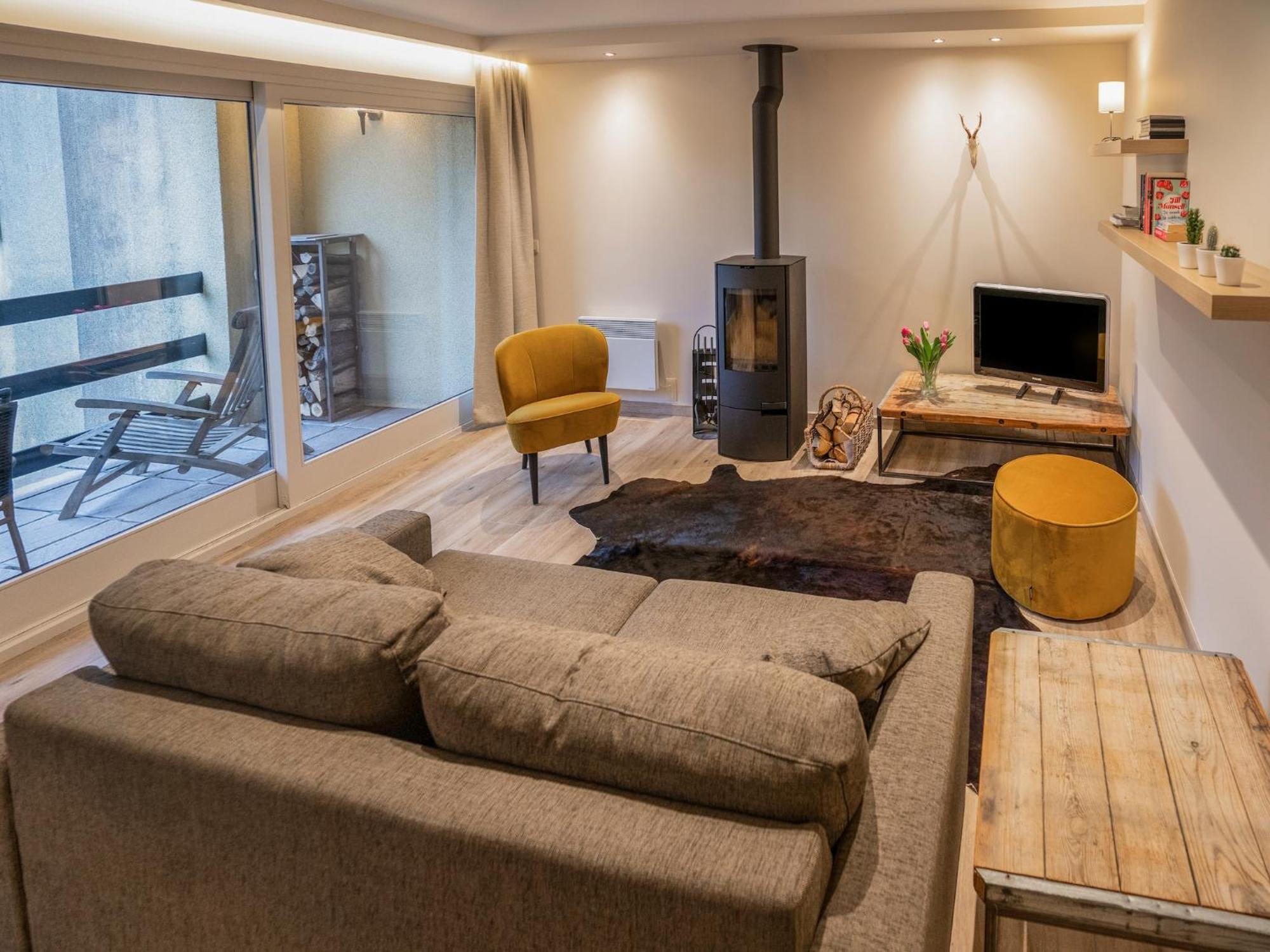 Holiday home Alluring In Fays With Garden